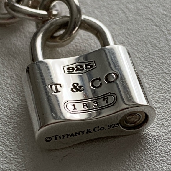 [SOLD] Tiffany & Co 1837 Padlock Chain Bracelet - Picture 3 of 5